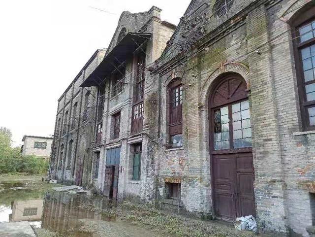 山西文物保护单位大益成纺纱厂旧址遭积水浸泡,清淤工作仍在进行